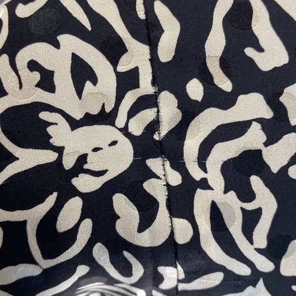 Liz Claiborne Silk Black White Floral Polka Dot Pencil Dress Bow Sz 4 - Picture 6 of 12